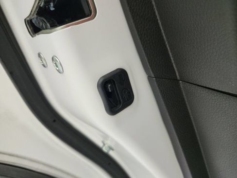 Used 2025 Honda CR-V EX-L image 31