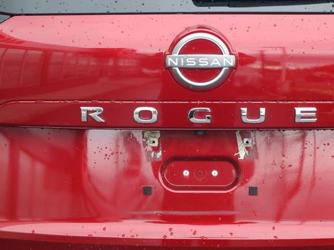 Certified 2023 Nissan Rogue SV AWD/4WD image 34