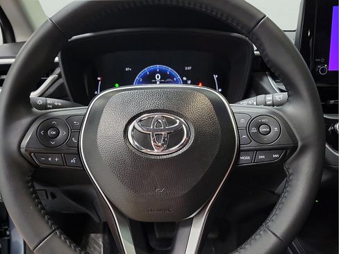 Certified 2026 Toyota Corolla Cross LE FWD image 19