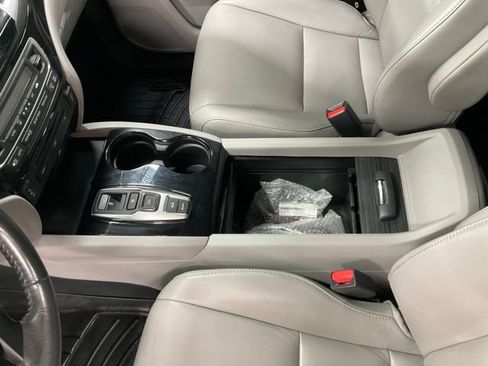 Certified 2017 Honda Pilot Touring image 27