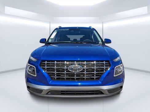 New 2025 Hyundai Venue Limited image 8