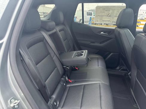 New 2026 Chevrolet Equinox LT w/ Convenience Package II image 43