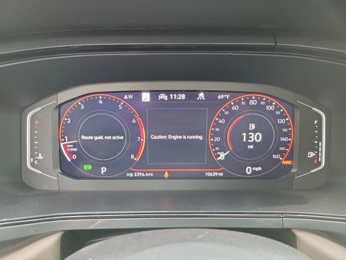 Used 2024 Volkswagen Taos SEL image 17