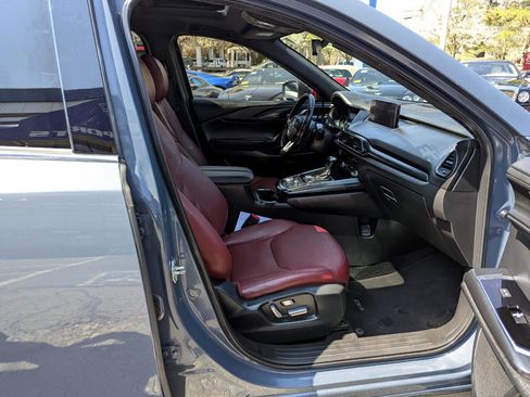 Used 2023 MAZDA CX-9 Carbon Edition image 31