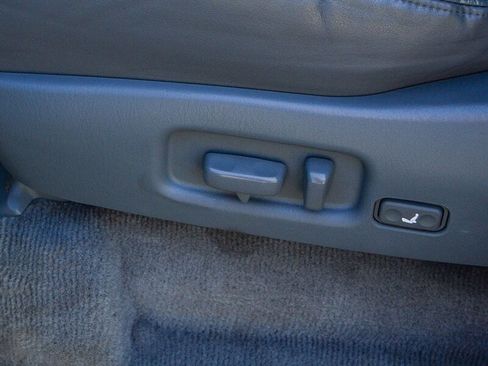 Used 1999 Toyota Land Cruiser image 25