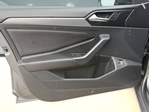 Used 2023 Volkswagen Jetta SE FWD image 13