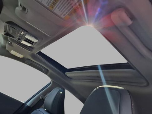 New 2025 Subaru Crosstrek 2.5i Limited image 16