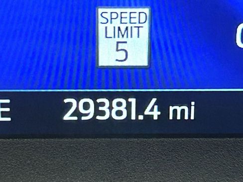 Used 2022 Ford Explorer ST image 11