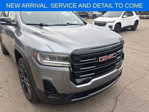 Certified 2022 GMC Acadia SLE w/ Driver Convenience Package FWD image 5