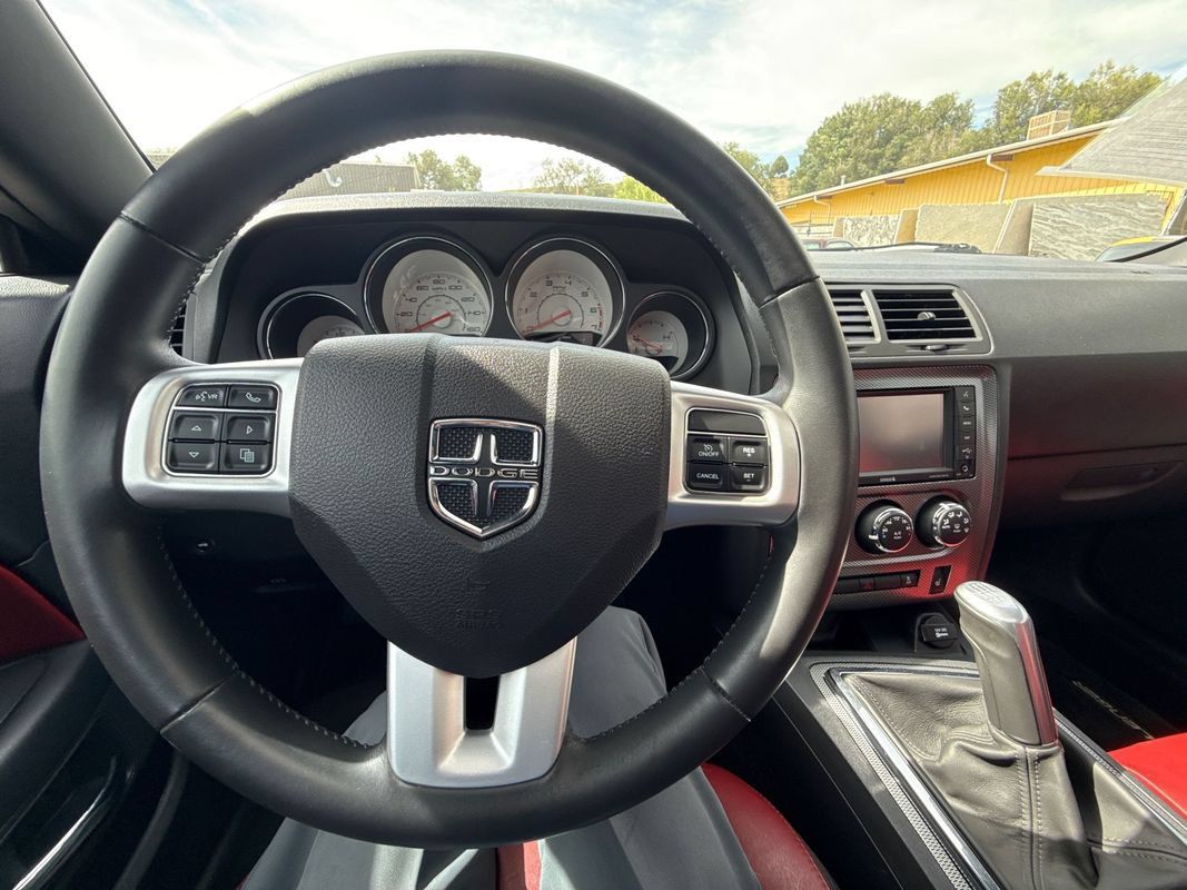 Used 2013 Dodge Challenger R/T RWD image 26