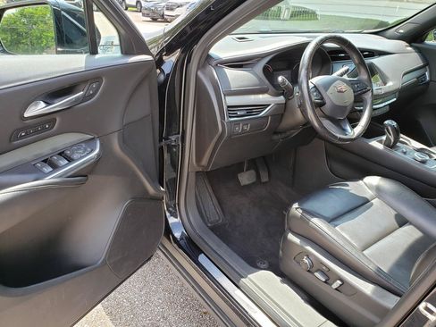 Used 2019 Cadillac XT4 Premium Luxury w/ Enhanced Visibility Package AWD/4WD image 8