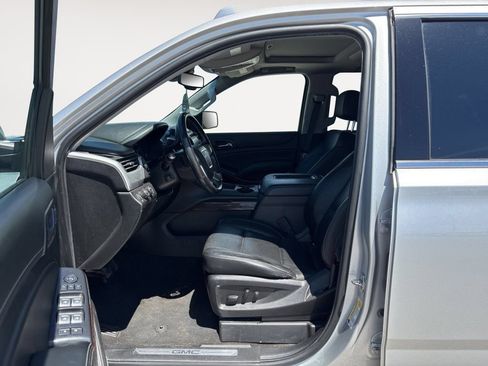 Used 2019 GMC Yukon SLT w/ Open Road Package AWD/4WD image 39