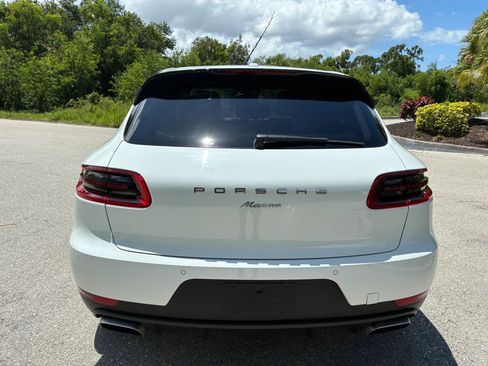 Used 2017 Porsche Macan AWD/4WD image 4