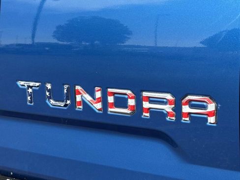 Used 2017 Toyota Tundra SR5 w/ SR5 Upgrade Package image 26