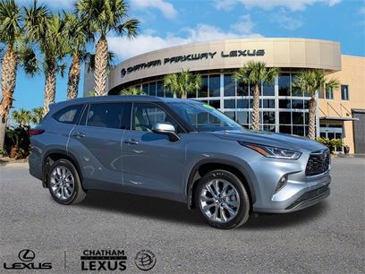 Used 2023 Toyota Highlander Limited