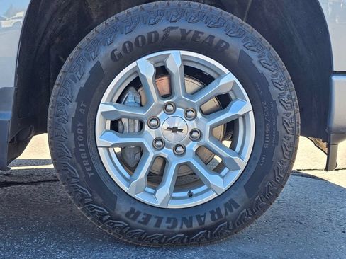 Certified 2024 Chevrolet Silverado 1500 RST w/ Z71 Off-Road Package AWD/4WD image 16