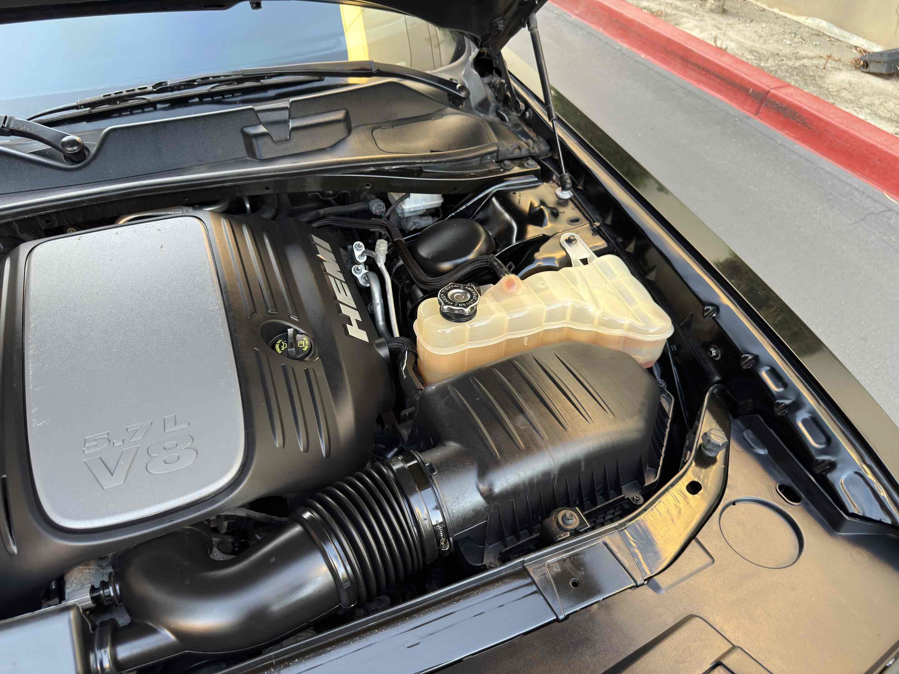 Used 2018 Dodge Challenger R/T RWD image 60