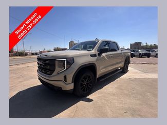Used 2022 GMC Sierra 1500 Elevation w/ LPO, Elevation Black Package 360° Tour