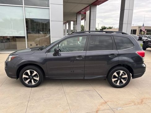 Used 2018 Subaru Forester 2.5i Limited AWD/4WD image 4