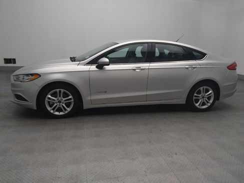 Used 2018 Ford Fusion S image 2