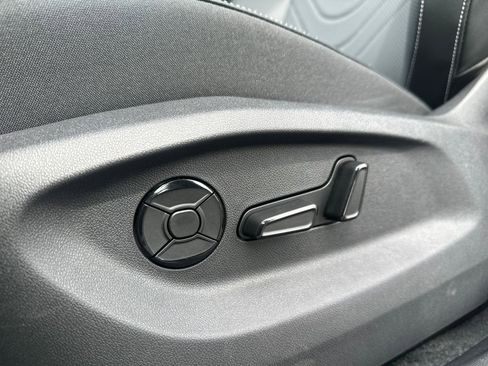 New 2026 Volkswagen Tiguan SE AWD/4WD image 4