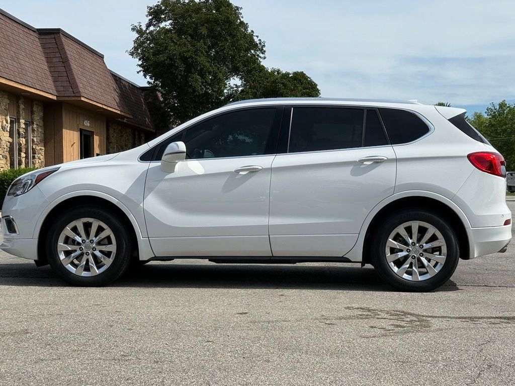 Used 2017 Buick Envision Essence FWD image 2