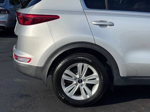 Used 2017 Kia Sportage LX w/ LX Popular Package AWD/4WD image 38