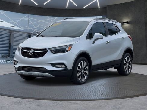 Used 2017 Buick Encore Essence AWD/4WD image 2