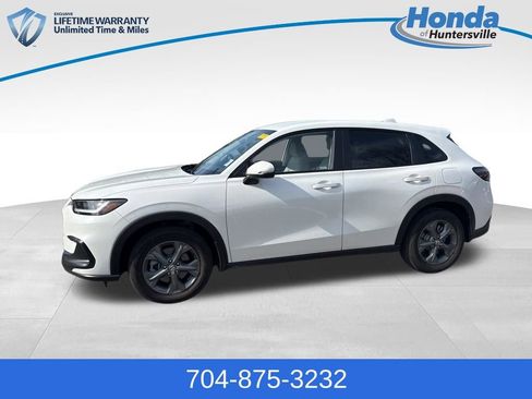 Certified 2026 Honda HR-V LX image 5