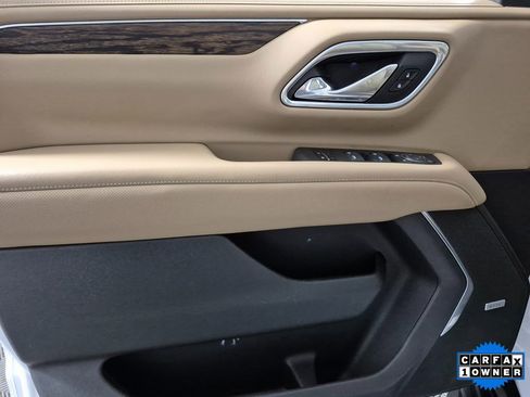 Used 2021 Chevrolet Tahoe Premier w/ Premium Package image 13