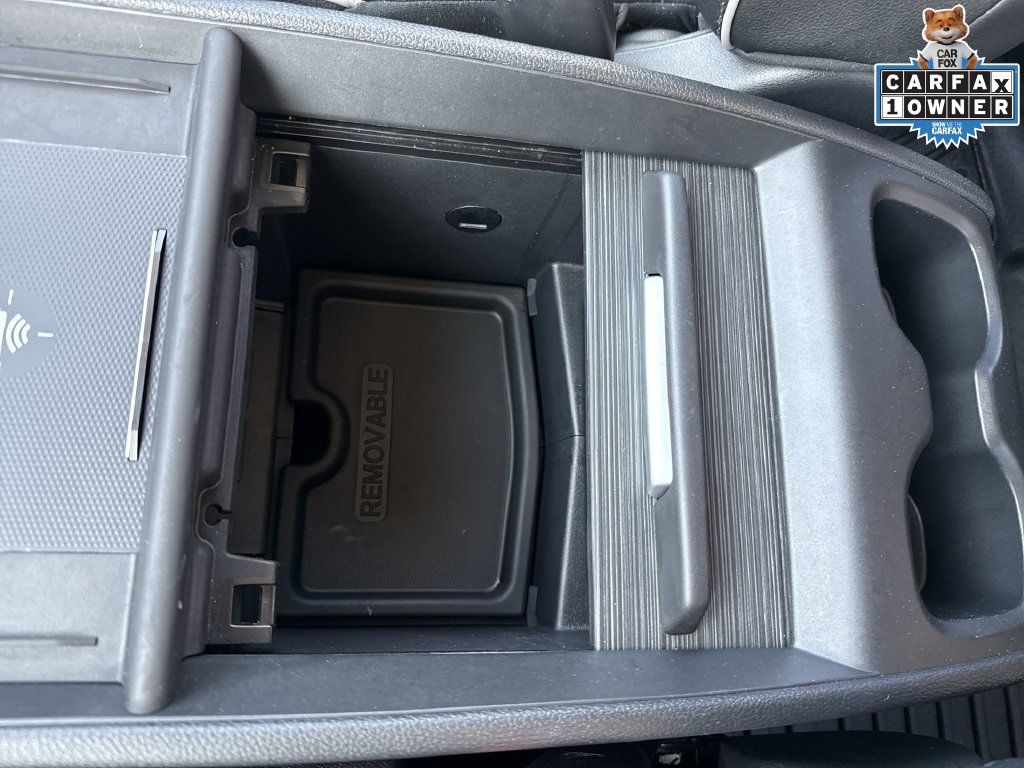 Used 2025 Honda Odyssey Elite image 39
