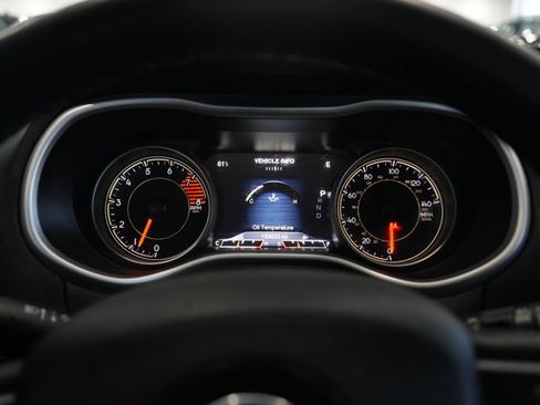 Used 2016 Jeep Cherokee Trailhawk w/ Comfort/Convenience Group image 17