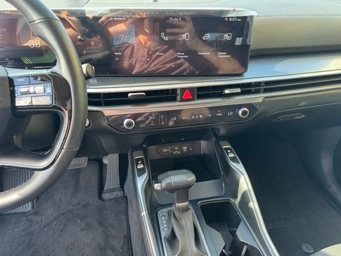 Used 2026 Kia Sorento S FWD image 46