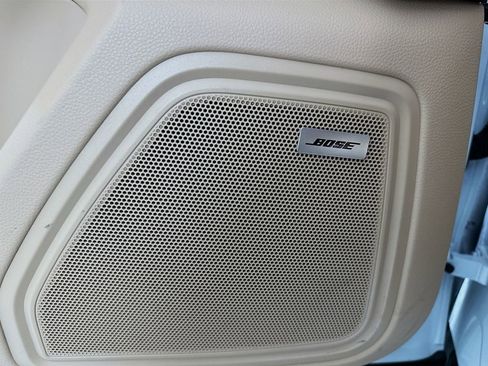 Used 2025 Porsche Macan image 21