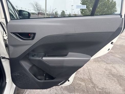 Used 2025 Subaru Crosstrek 2.0i Premium AWD/4WD image 13