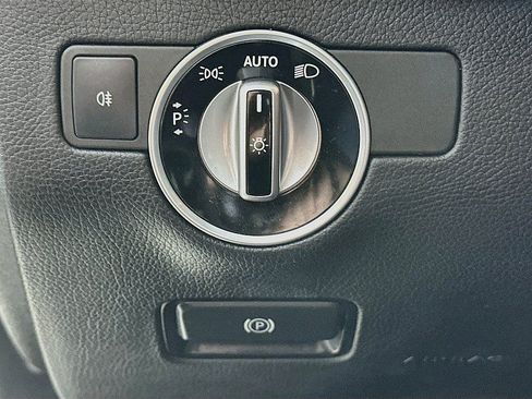 Used 2018 Mercedes-Benz GLS 450 4MATIC image 10