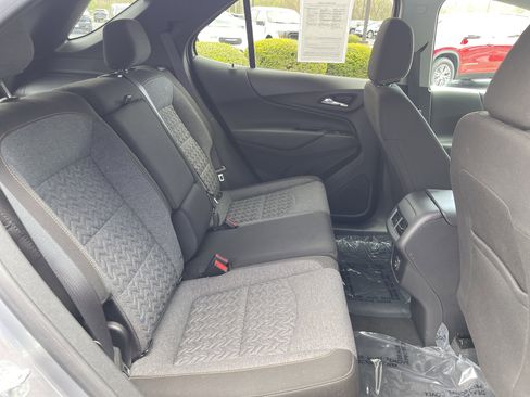 Used 2024 Chevrolet Equinox LT w/ LPO, Floor Liner Package image 36