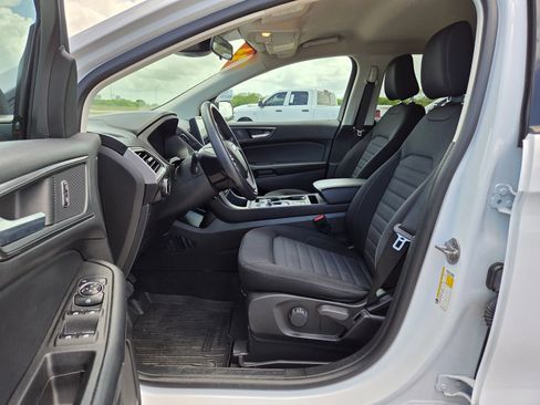 Used 2024 Ford Edge SE AWD/4WD image 13