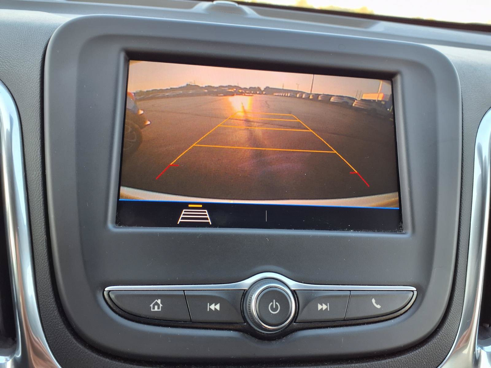 Used 2021 Chevrolet Equinox LT FWD image 7