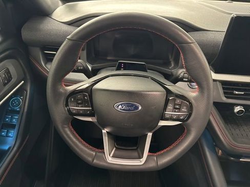 Used 2025 Ford Explorer ST-Line w/ Premium Package image 17