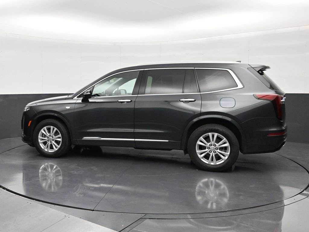 Certified 2022 Cadillac XT6 Luxury FWD image 2