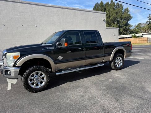 Used 2013 Ford F250 Lariat w/ Lariat Interior Pkg image 15