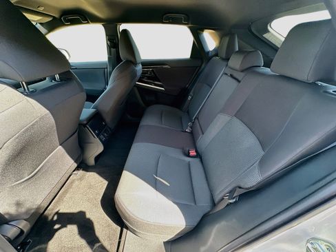 Used 2023 Subaru Solterra AWD image 27