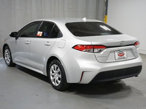 Used 2024 Toyota Corolla LE image 6