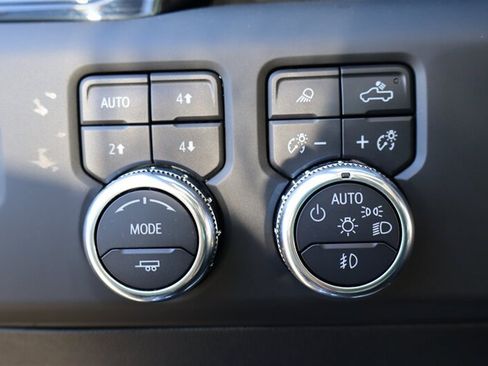 Used 2024 GMC Sierra 3500 AT4 w/ Technology Package image 29