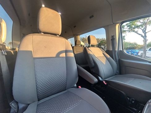 Used 2024 Ford Transit 350 XLT image 28