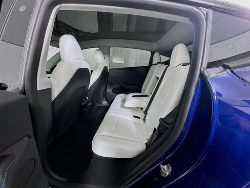 Used 2023 Tesla Model Y Long Range image 27