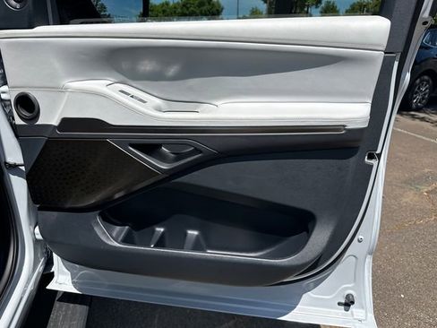 New 2026 Lincoln Navigator Black Label AWD/4WD image 16