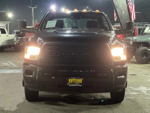 Used 2015 RAM 3500 Tradesman w/ Chrome Appearance Group image 39