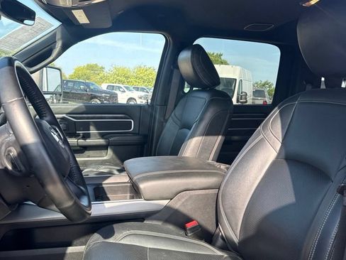 Used 2024 RAM 3500 Big Horn w/ Sport Appearance Package AWD/4WD image 11